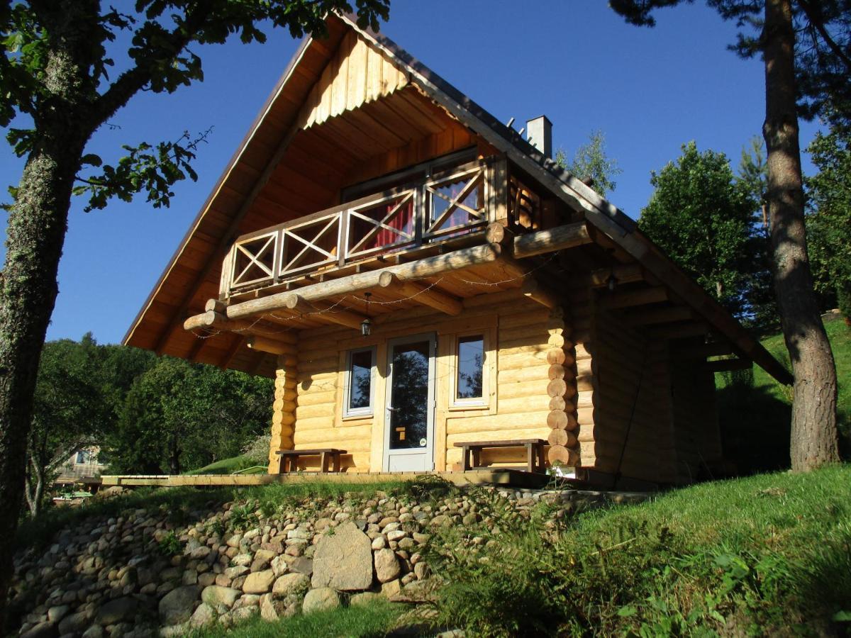 Ezerkalni Villa Raiskums Exterior photo